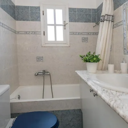 Paty's Sun Side House بيت للعطل أمبيلاس